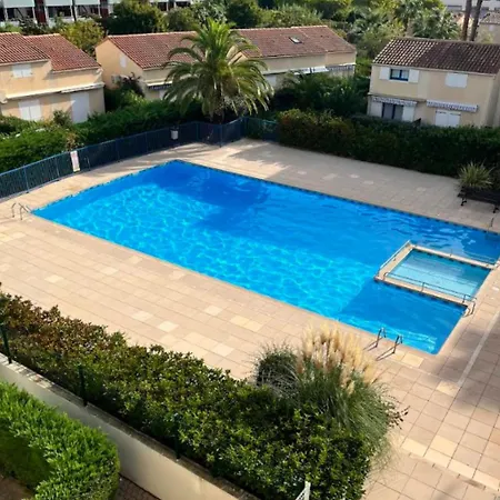 Dans Résidence Avec Piscine Appartamento